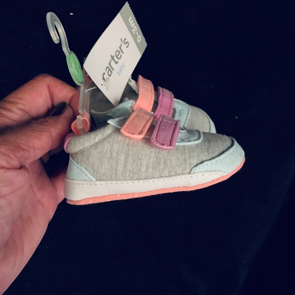 Carters_Baby Girl Crib Shoes; 0-3 Months.NWT - Picture 3 of 3